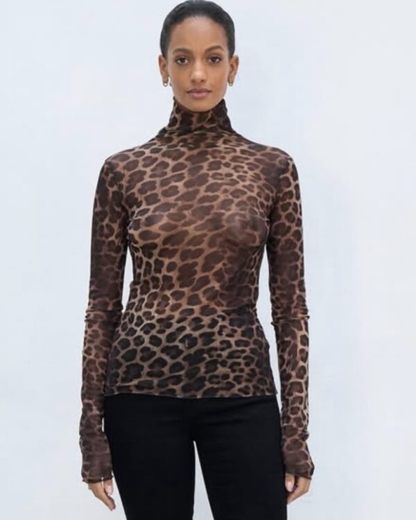 Longsleeve Ada von Outhryght in Leo